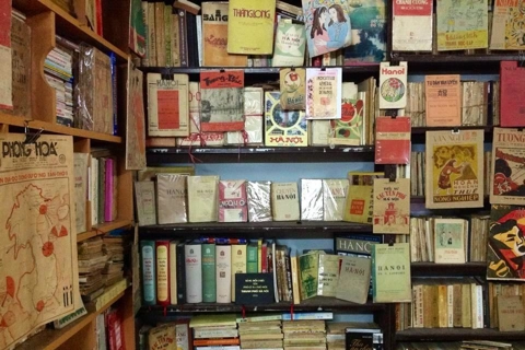 Library of antique books and newspapers for Hanoi lovers