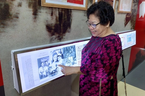 Hanoi teacher devotes life to teach students in southern battlefield