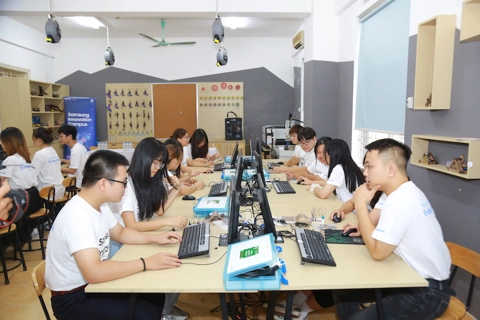 Samsung Vietnam partners with local universities to nurture ICT talents