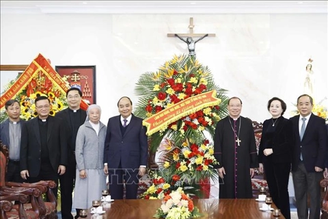 State President visits Hanoi Archdiocese ahead of Christmas