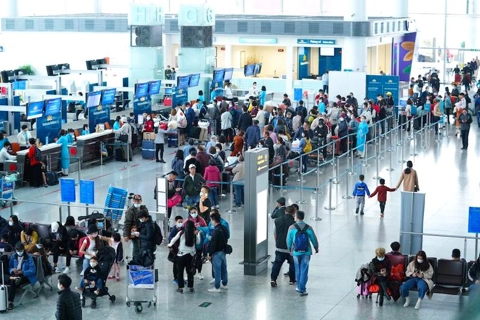 Surge in travel demand in Vietnam's airports ahead of Tet