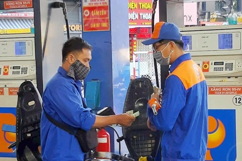 Vietnam spends US$9 billion on oil imports in 2022