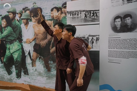 Exhibition on Vietnamese revolutionary soldiers and prisoners opens