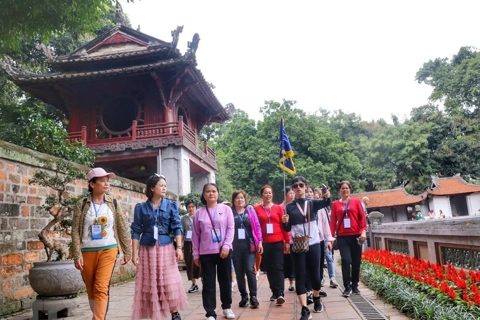 Chinese tourists impressed by Hanoi's must-see attractions