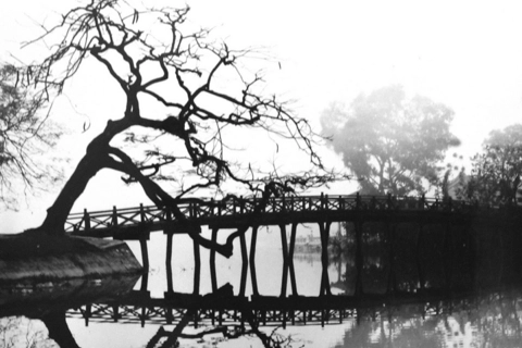 Fascinating look at Hanoi in black and white photo collection 