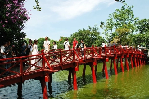 Hanoi receives almost 5.9 million visitors in January-March