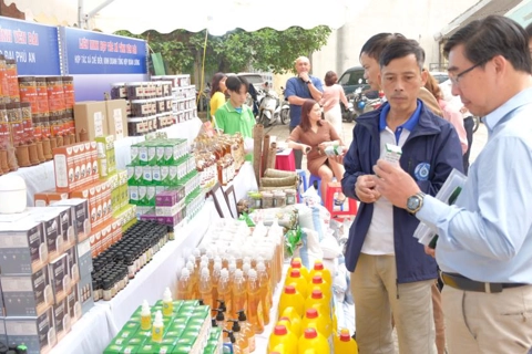 Hanoi hosts a week-long exhibition showcasing OCOP farm products