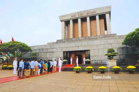 Ho Chi Minh's mausoleum in Hanoi welcomes 1.2 million visitors in Q1