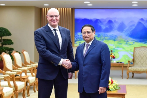 Vietnam pays attention to promoting win-win ties with Russia: PM