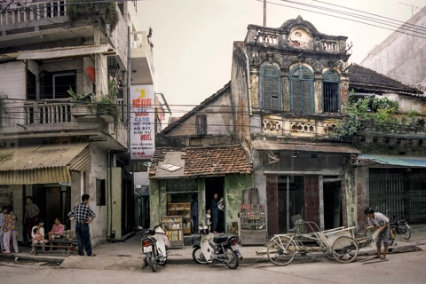 Old Hanoi through the lens of American photographer