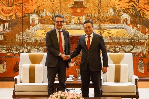 European Union offers assistance for local metro project