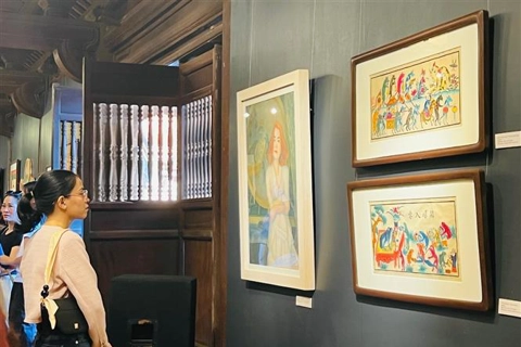 Exhibition of artworks inspired by Hang Trong paintings kicks off