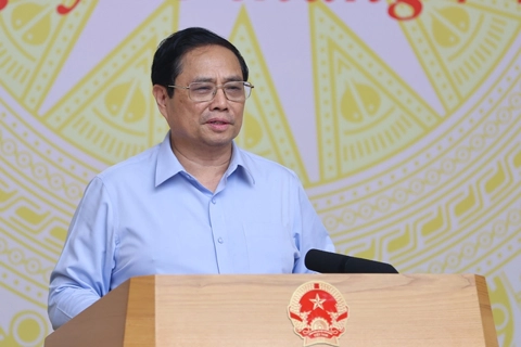 PM urges banks to ease lending requirements for SMEs