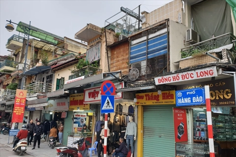 Quirky tunnel-like alleys at the heart of Hanoi’s Old Quarter