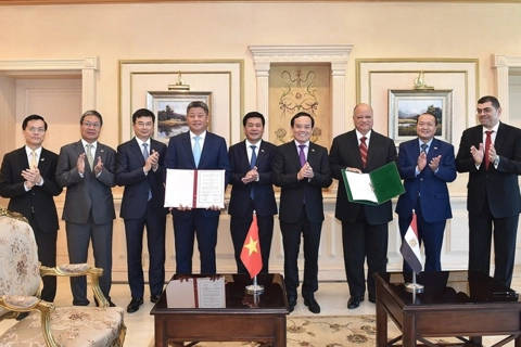 Hanoi signs cooperation agreement with Cairo