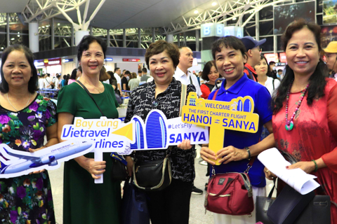 Vietravel Airlines launches Hanoi - Sanya (China) air route  