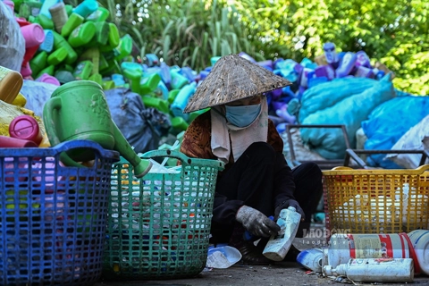 Women important in addressing plastic pollution in Vietnam