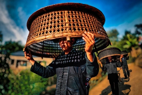 Photo exhibition showcases Vietnamese heritage to the delight of Hanoians 