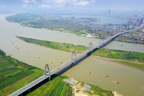 Bridges crossing Red River should be highlights in Hanoi's planning 