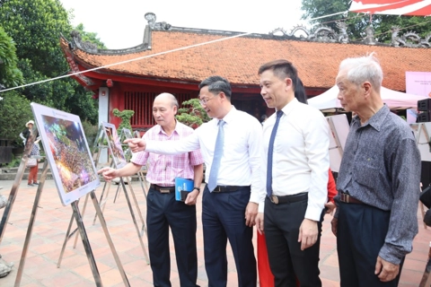 18th Hanoi in My Heart photo exhibition highlights the beauty of Hanoi 