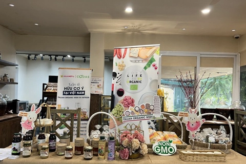 Italian organic food for Hanoi consumers