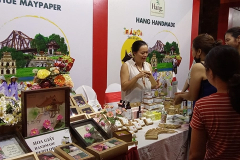 Hanoi boosts tourism with gifts and souvenirs