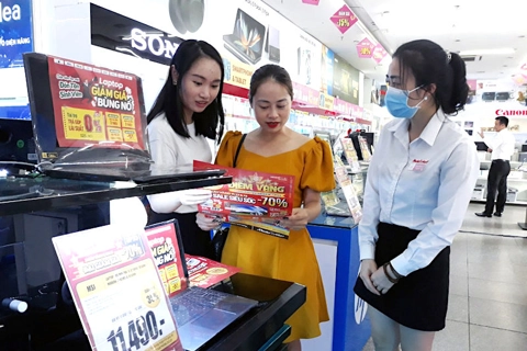 Record turnout for Hanoi Midnight Sale 2023