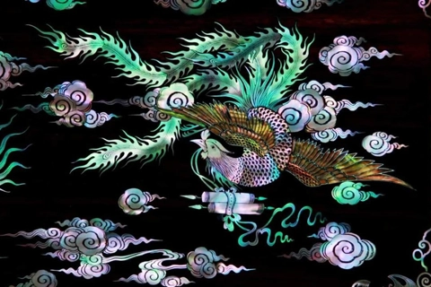 Chuon Ngo nacre inlays - the millennium craft in the outskirts of Hanoi