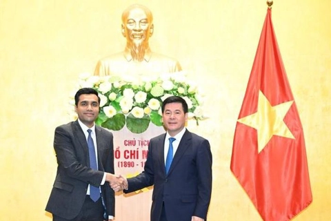 India’s largest energy group eyes investment in Vietnam