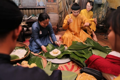 Thang Long Imperial Citadel recreates traditional Tet activities