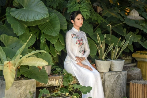 Vietnamese traditional ao dai: Potential greater than tourism ambassador