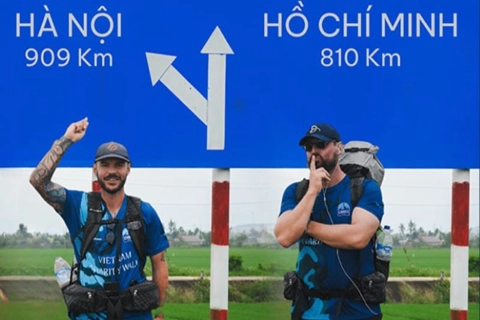 Foreign teachers raise $40,000 for Vietnamese children through walkathon