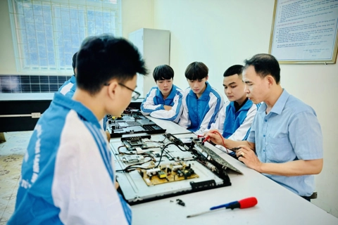 Hanoi strengthens vocational education for workforce