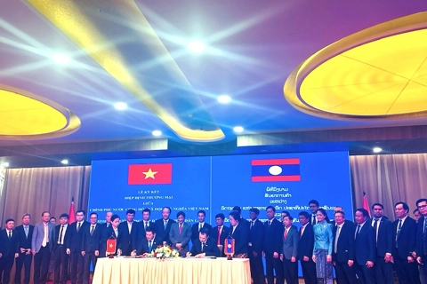 New Vietnam-Laos trade agreement signed