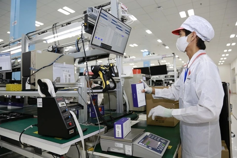 Vietnam’s economy urged to rely on internal strengths to weather global uncertainties: ADB