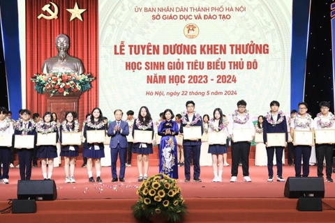 Hanoi puts emphasis on educating highly skilled and talented people