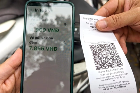 Positive response to cashless car parking in Hanoi