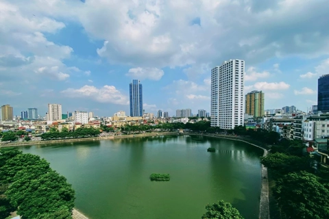 Hanoi pedestrianizes Ngoc Khanh Lake shore