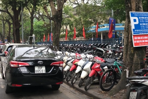 Hanoi in shortage of public parking lots