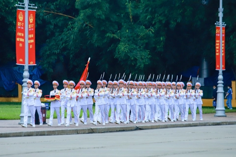 Lowering flag to half-mast in National Mourning for General Secretary Nguyen Phu Trong