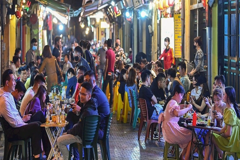 Food safety to protect Hanoi street food brand