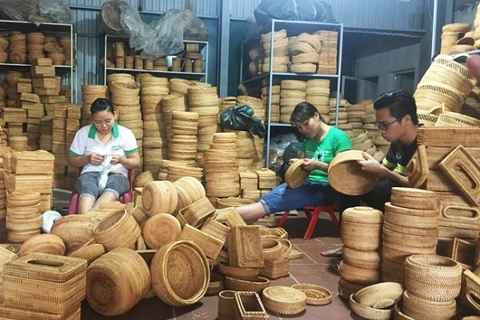 One more handicraft center in Hanoi certified 