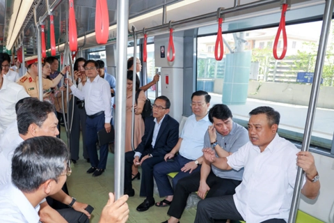 Connecting Hanoi's second metro line with 36 bus routes