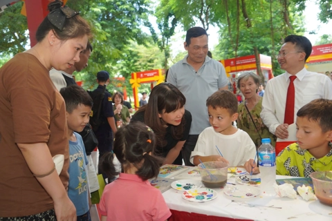 Over 20,000 visitors flocked to the 2024 Hanoi Tourism Gift Festival