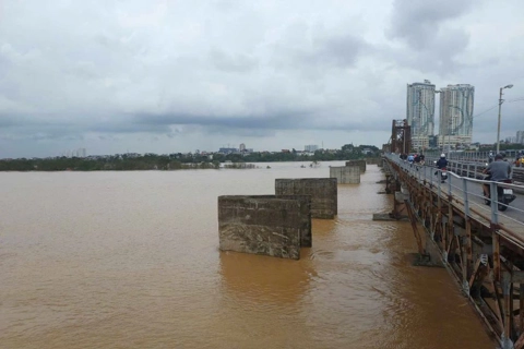 Hanoi urges actions to respond to major flooding