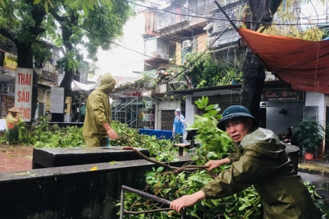 Hanoi steps up storm recovery efforts