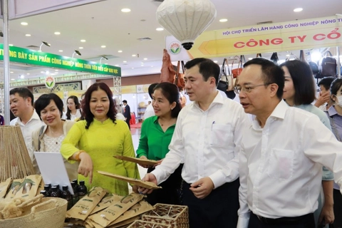 Hanoi unveils 2024 rural industrial plans