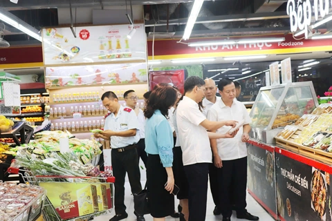 Hanoi authorities ensure food safety in aftermath of Typhoon Yagi