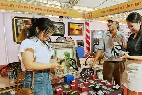 OCOP handicraft exhibition opens on Hanoi's outskirts