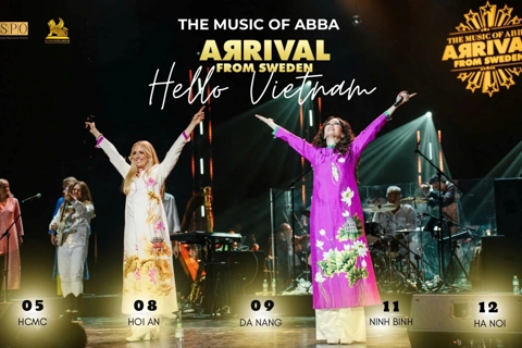 Swedish band wows audience in traditional Vietnamese ao dai